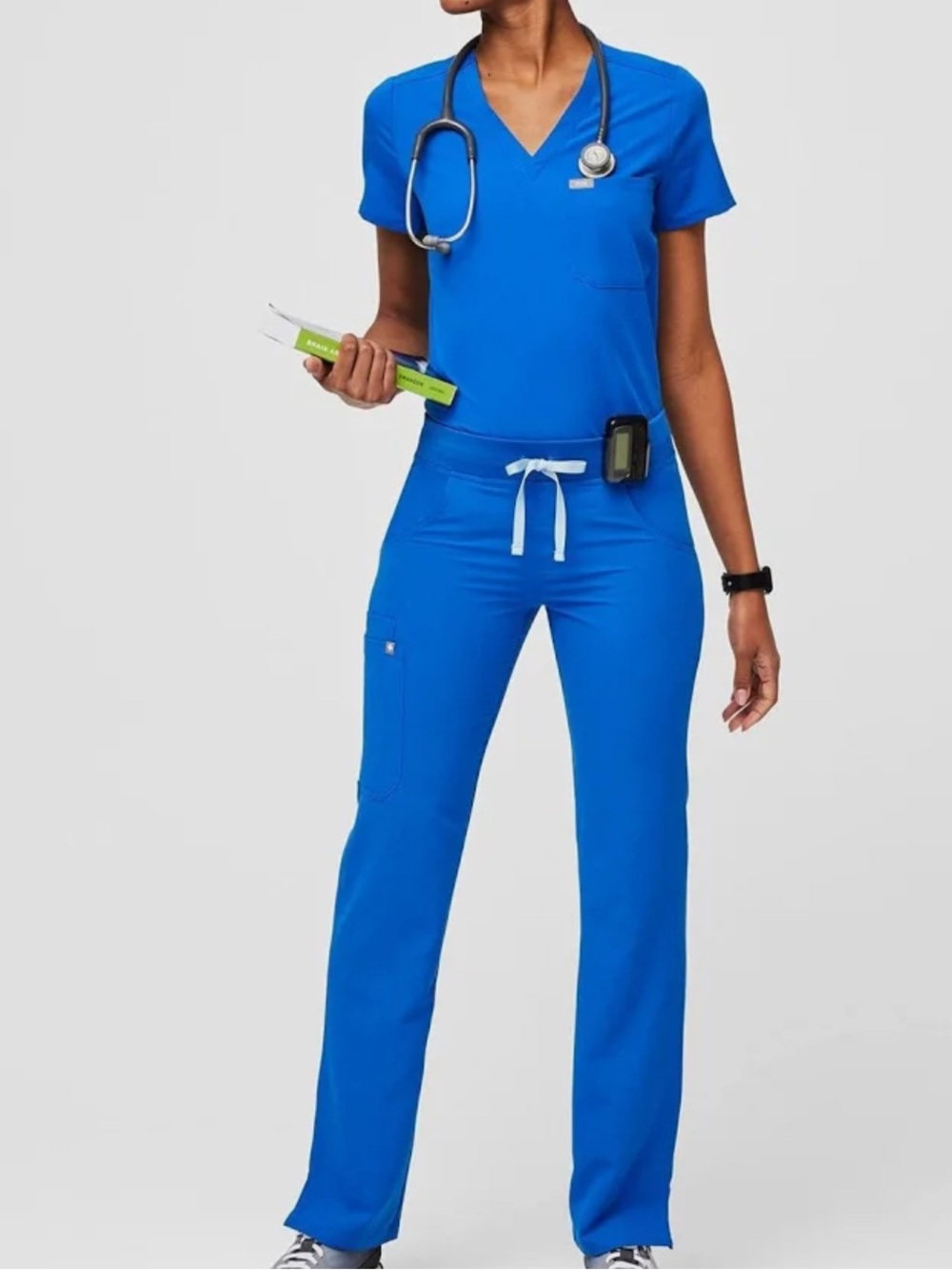 Figs Women’s Scrub Top and Skinny Pants Set in Bright Blue